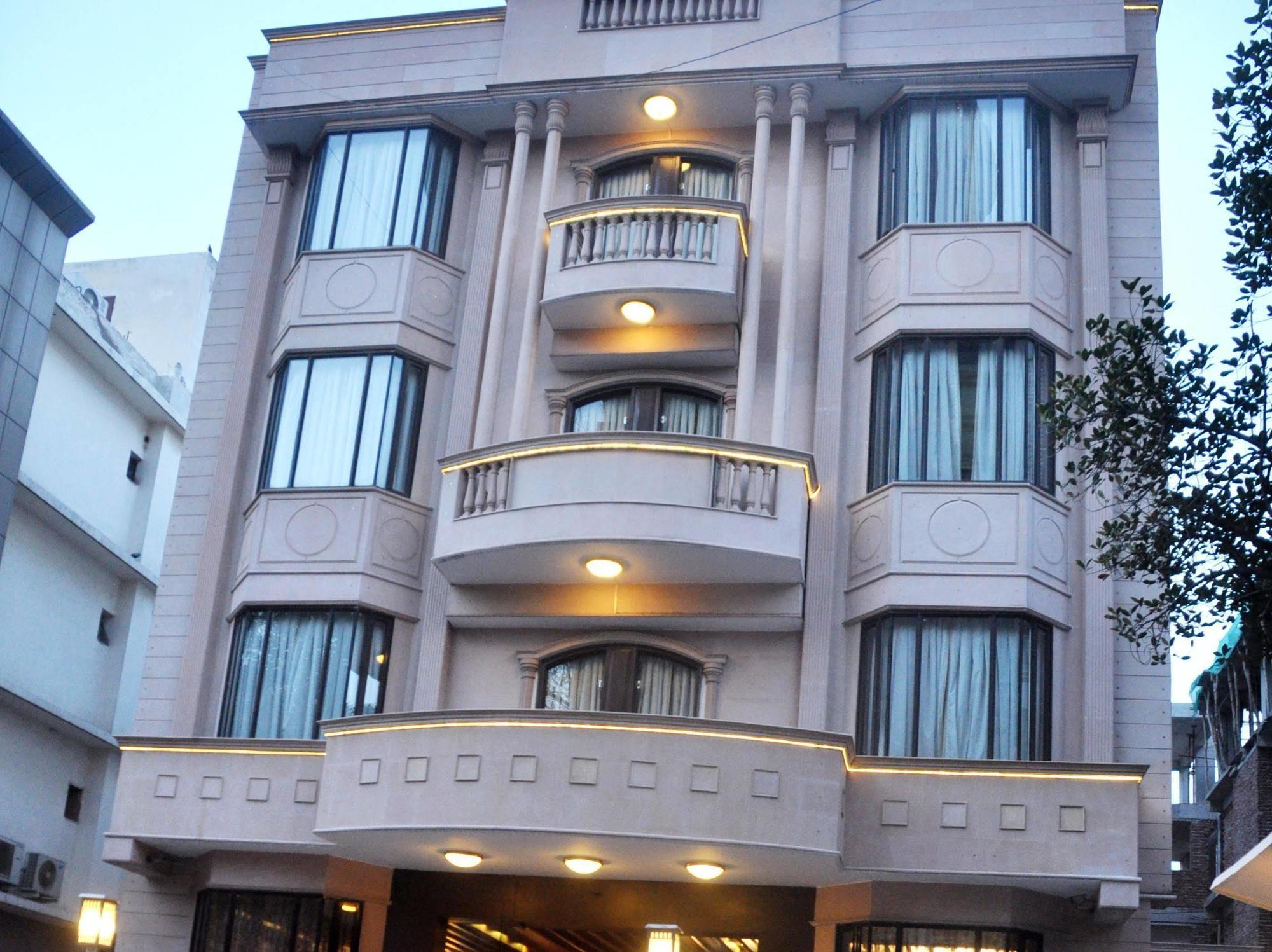 Treebo Check In By Oran Hotell New Delhi Eksteriør bilde
